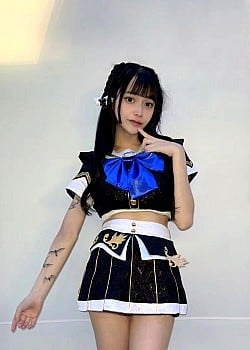 Momo Amatsuka